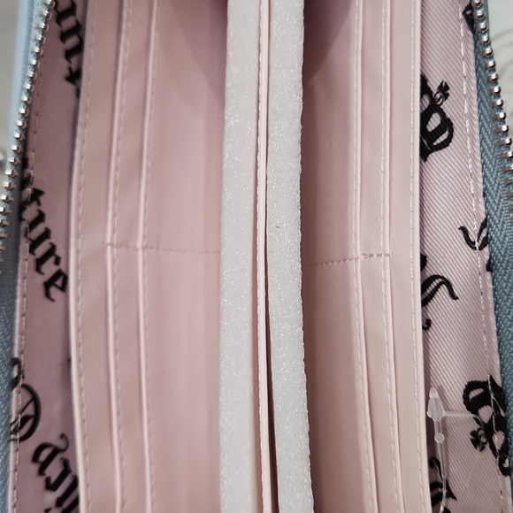 🔹️Juicy Couture Tied With A Bow Large Zip Around Light Washed Denim Blue Wallet - Picture 10 of 10